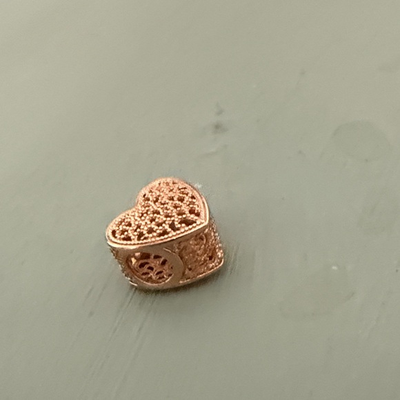 Pandora Gold Filigree Heart charm **authentic Pandora *** - Picture 5 of 6